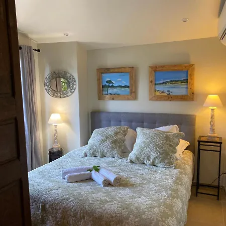 Maranatha, Front De Avec Appart hôtel 4*