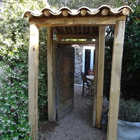 Maranatha, Front De Avec Porto-Vecchio (Corsica)