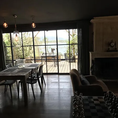 Maranatha, Front De Avec 4*