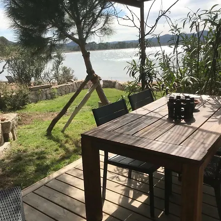 Maranatha, Front De Avec Porto-Vecchio (Corsica)