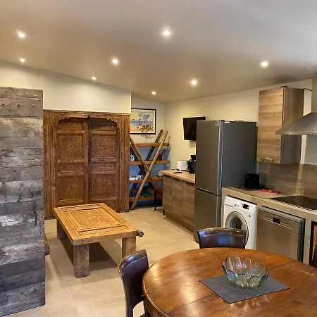 Maranatha, Front De Avec