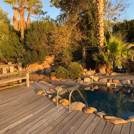 Lägenhetshotell Maranatha, Front De Avec