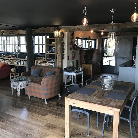 Maranatha, Front De Avec