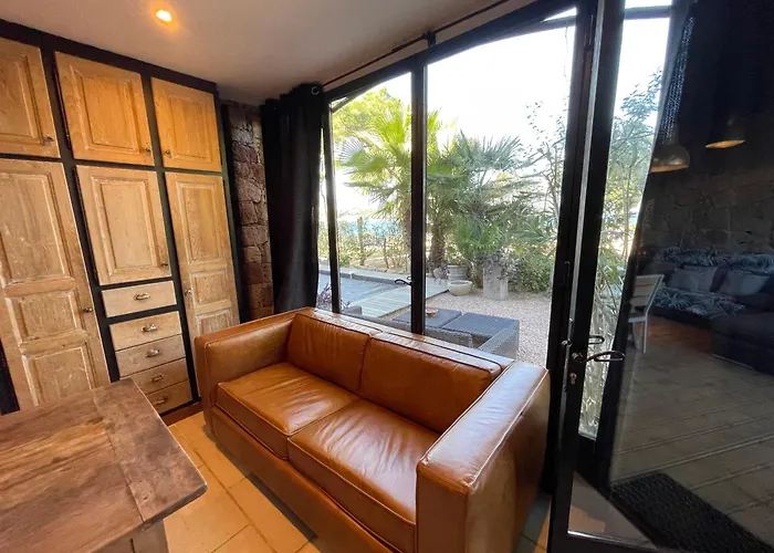 Maranatha, Front De Avec