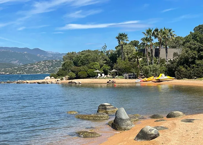 Maranatha, Front De Avec 4*