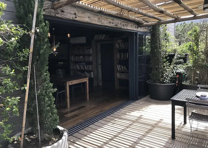 Maranatha, Front De Avec Porto-Vecchio (Corsica)